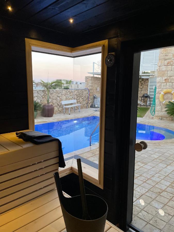 Nofesh Ba Alon 10 * Rosch Pina
