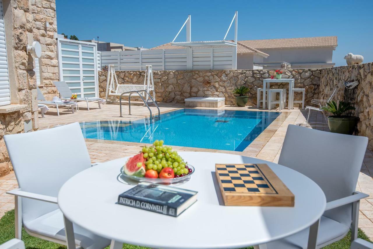 Nofesh Ba Alon 10 Lodge Rosch Pina